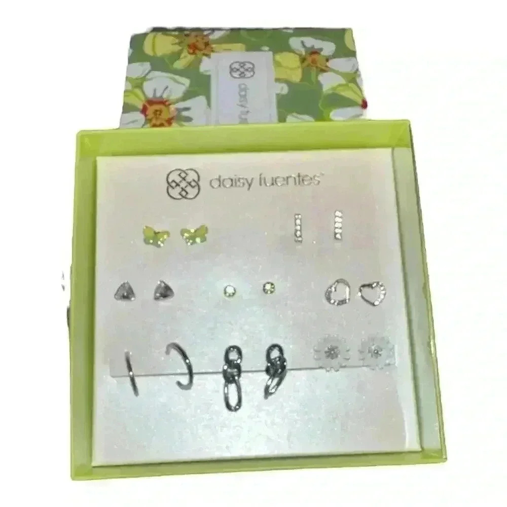Daisy Fuentes Silver Tone‎ Box Earring Set